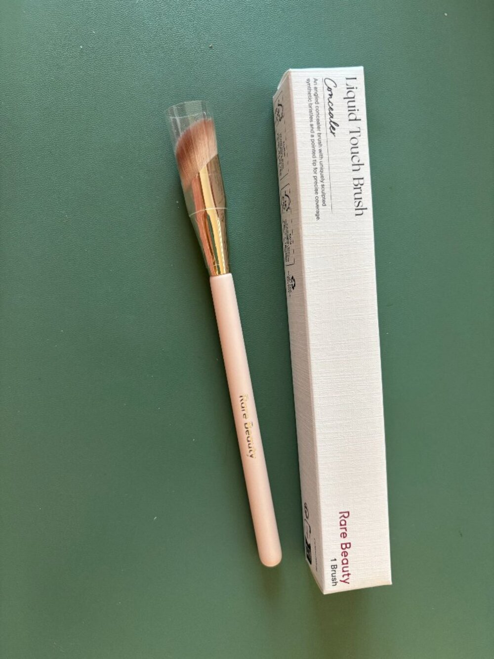 🆕 Rare Beauty Liquid Touch Concealer Brush